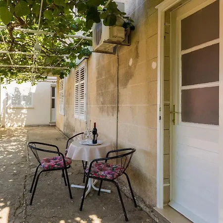 Anika 公寓